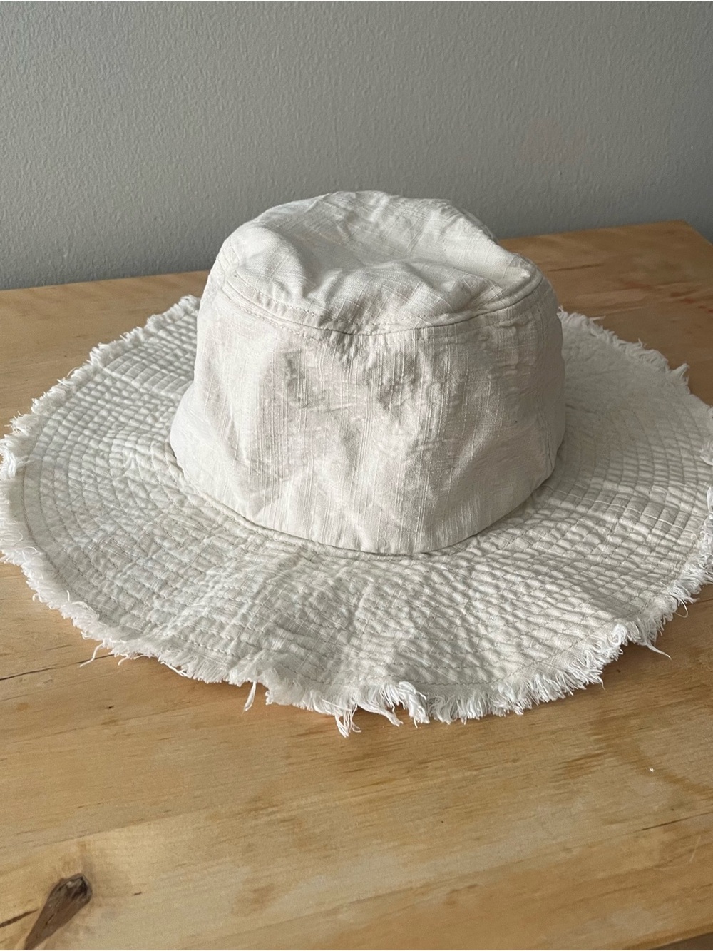 Simply Vera Vera Wang cream frayed-brim sun hat